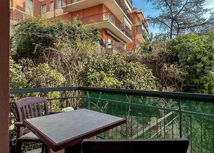 Comodo E Luminoso Monolocale Apartamento Varazze
