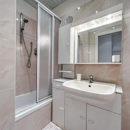 Appartamento Comodo E Luminoso Monolocale *