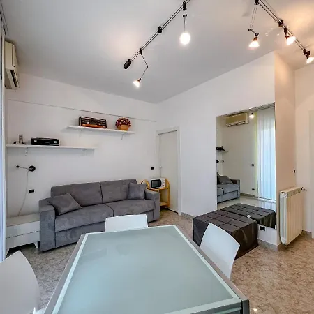 Apartman Comodo E Luminoso Monolocale *